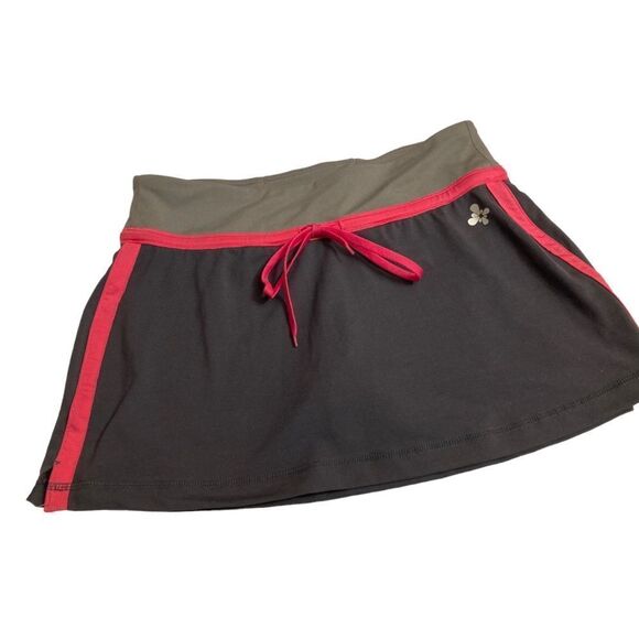 Old Navy Gray and Pink Skort - Picture 1 of 7